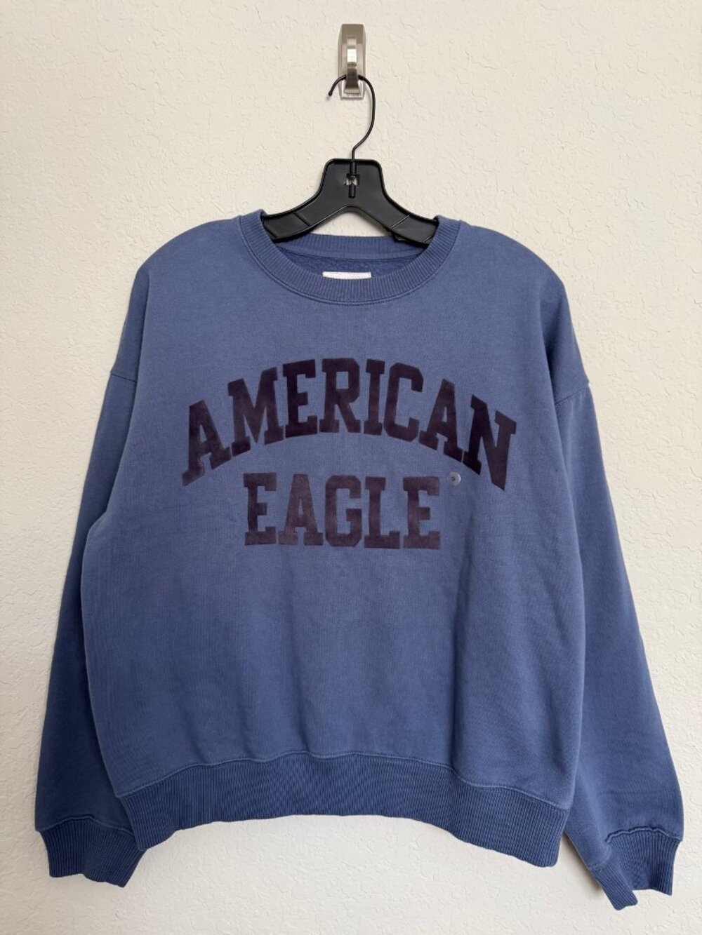 NWT American Eagle Dusty Blue Arched Logo Crewneck Sweater Size S Preppy Lounge